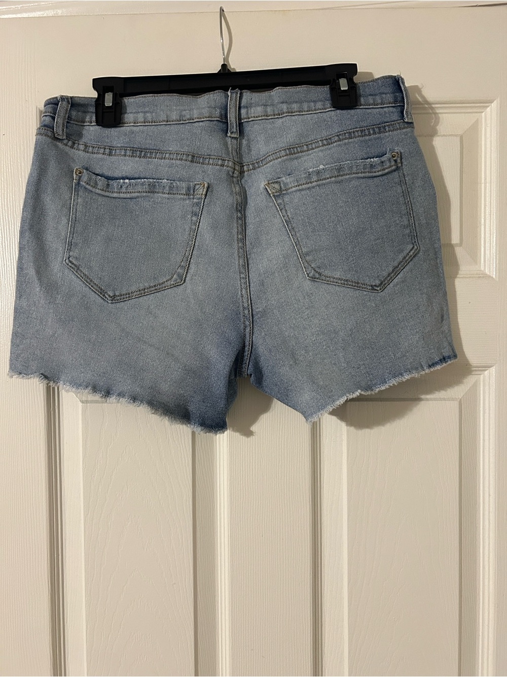 Kensie Light Blue Denim Cutoff Shorts